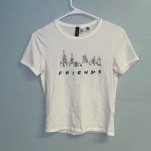 Cropped FRIENDS Tee